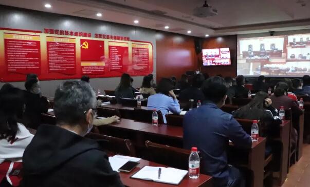 天津滨海新区法院开展“以案释法”旁听庭审活动