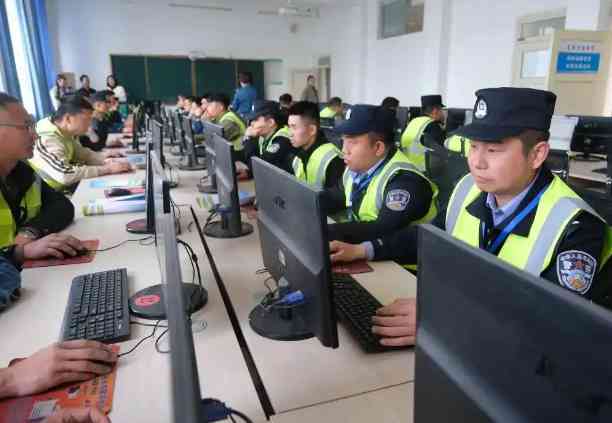 瓜州公安打造“空中警务”新矩阵 无人机织就立体化平安网 瓜州公安打造“空中警务”新矩阵 无人机织就立体化平安网