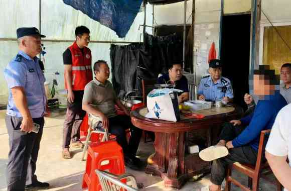 东方市“司法+公安+综治+村居”联动，把涉农矛盾化解在田间地头