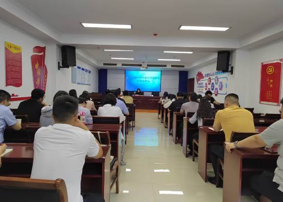 洛阳市洛龙区召开新入职青年律师岗前部署会,夯实基层法治力量 洛阳市洛龙区召开新入职青年律师岗前部署会,夯实基层法治力量