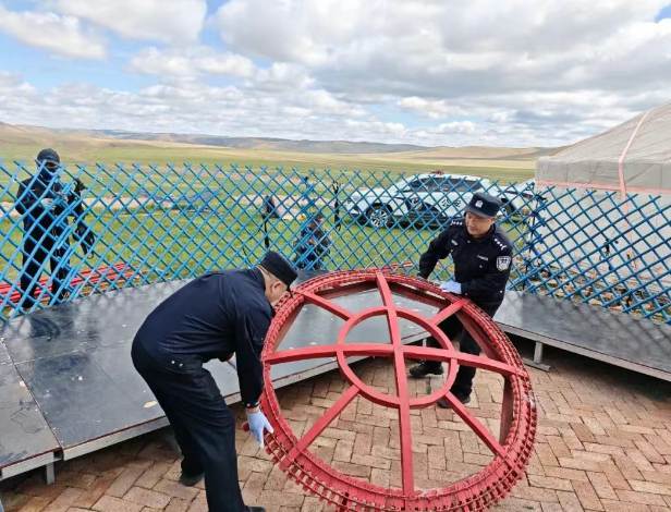 移动便民驿站扎根草原 敖特尔警务室暖心守护牧民迁徙路