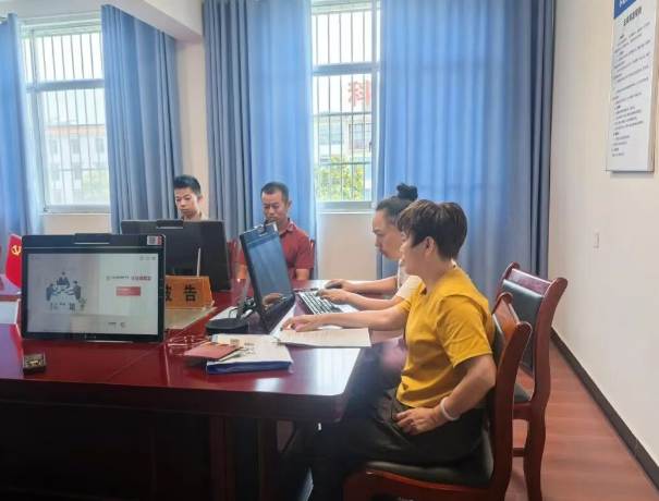 襄阳谷城:打造“云端调解”新模式 实现异地纠纷化解“零跑腿” 襄阳谷城:打造“云端调解”新模式 实现异地纠纷化解“零跑腿”